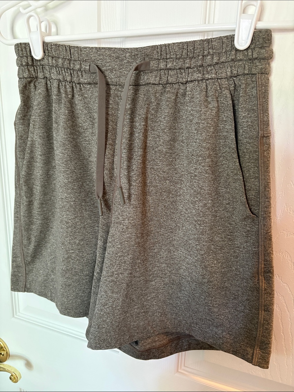Lululemon Drawstring Knit Shorts in Heathered Taupe/Green - Picture 2 of 7